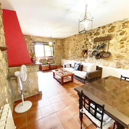 Hébergement de vacances Virgen De La Cabeza Rural House *