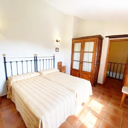 Virgen De La Cabeza Rural House
