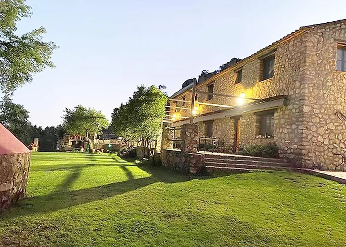 Virgen De La Cabeza Rural House *